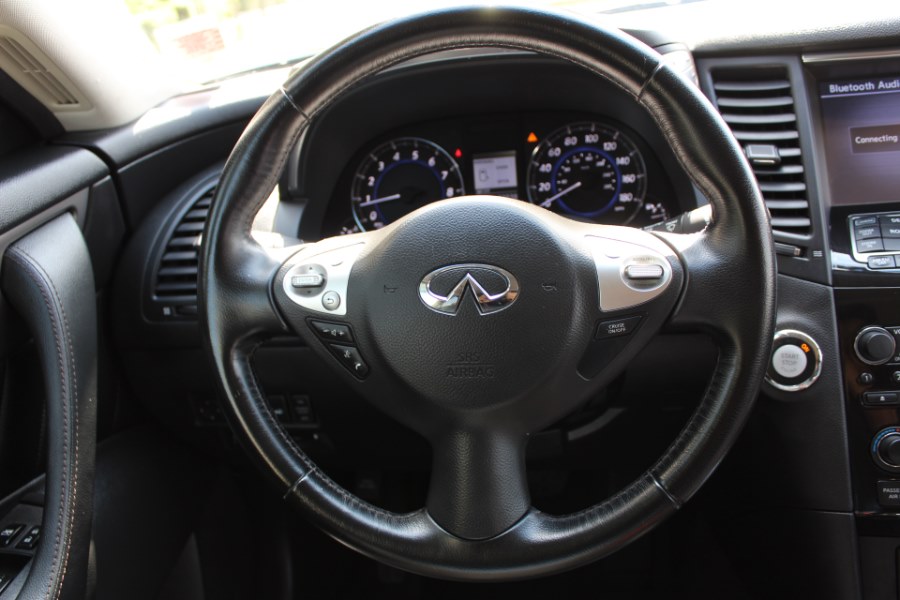 2014 Infiniti QX70 AWD 4dr, available for sale in Great Neck, New York | Great Neck Car Buyers & Sellers. Great Neck, New York 2014 Infiniti QX70 AWD 4dr, available for sale in Great Neck, New York | Great Neck Car Buyers & Sellers. Great Neck, New York