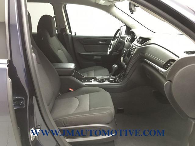 2017 Chevrolet Traverse AWD 4dr LT w/1LT, available for sale in Naugatuck, Connecticut | J&M Automotive Sls&Svc LLC. Naugatuck, Connecticut 2017 Chevrolet Traverse AWD 4dr LT w/1LT, available for sale in Naugatuck, Connecticut | J&M Automotive Sls&Svc LLC. Naugatuck, Connecticut