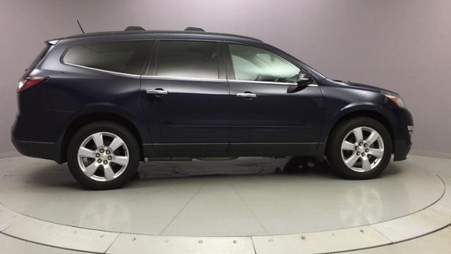 2017 Chevrolet Traverse AWD 4dr LT w/1LT, available for sale in Naugatuck, Connecticut | J&M Automotive Sls&Svc LLC. Naugatuck, Connecticut 2017 Chevrolet Traverse AWD 4dr LT w/1LT, available for sale in Naugatuck, Connecticut | J&M Automotive Sls&Svc LLC. Naugatuck, Connecticut