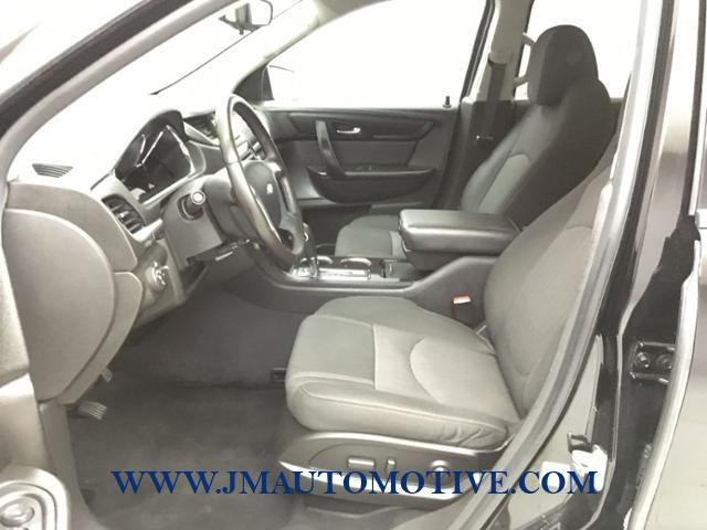 2016 Chevrolet Traverse LT-AWD Loaded w/ Sunroof!, available for sale in Naugatuck, Connecticut | J&M Automotive Sls&Svc LLC. Naugatuck, Connecticut 2016 Chevrolet Traverse LT-AWD Loaded w/ Sunroof!, available for sale in Naugatuck, Connecticut | J&M Automotive Sls&Svc LLC. Naugatuck, Connecticut