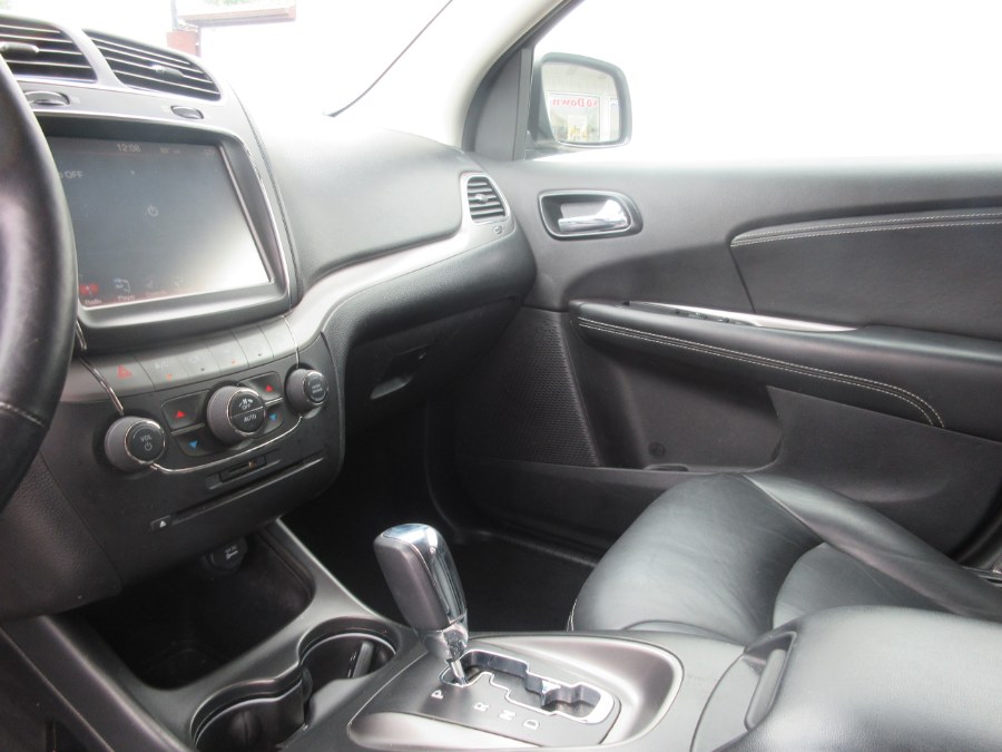 2016 Dodge Journey FWD 4dr Crossroad Plus, available for sale in Linden, New Jersey | Route 27 Auto Mall. Linden, New Jersey 2016 Dodge Journey FWD 4dr Crossroad Plus, available for sale in Linden, New Jersey | Route 27 Auto Mall. Linden, New Jersey