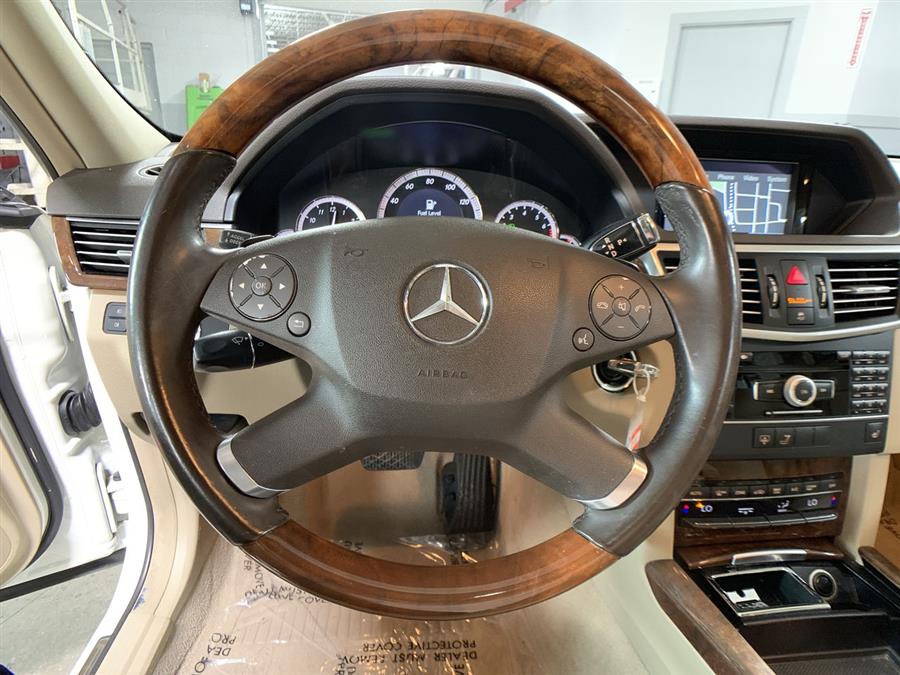 2010 Mercedes-Benz E-Class Luxury, available for sale in Stratford, Connecticut | Wiz Leasing Inc. Stratford, Connecticut 2010 Mercedes-Benz E-Class Luxury, available for sale in Stratford, Connecticut | Wiz Leasing Inc. Stratford, Connecticut