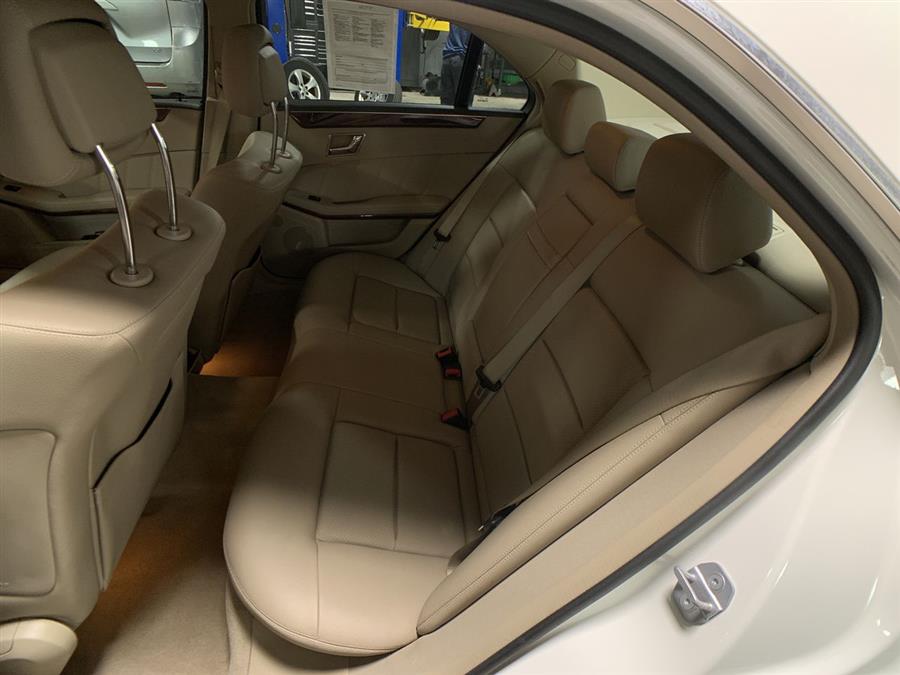 2010 Mercedes-Benz E-Class Luxury, available for sale in Stratford, Connecticut | Wiz Leasing Inc. Stratford, Connecticut 2010 Mercedes-Benz E-Class Luxury, available for sale in Stratford, Connecticut | Wiz Leasing Inc. Stratford, Connecticut