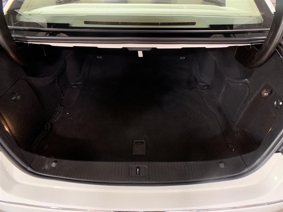 2010 Mercedes-Benz E-Class Luxury, available for sale in Stratford, Connecticut | Wiz Leasing Inc. Stratford, Connecticut 2010 Mercedes-Benz E-Class Luxury, available for sale in Stratford, Connecticut | Wiz Leasing Inc. Stratford, Connecticut