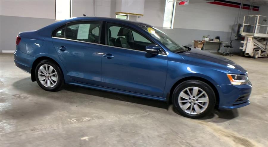 2016 Volkswagen Jetta Sedan 4dr Auto 1.4T SE w/Connectivity, available for sale in Stratford, Connecticut | Wiz Leasing Inc. Stratford, Connecticut 2016 Volkswagen Jetta Sedan 4dr Auto 1.4T SE w/Connectivity, available for sale in Stratford, Connecticut | Wiz Leasing Inc. Stratford, Connecticut