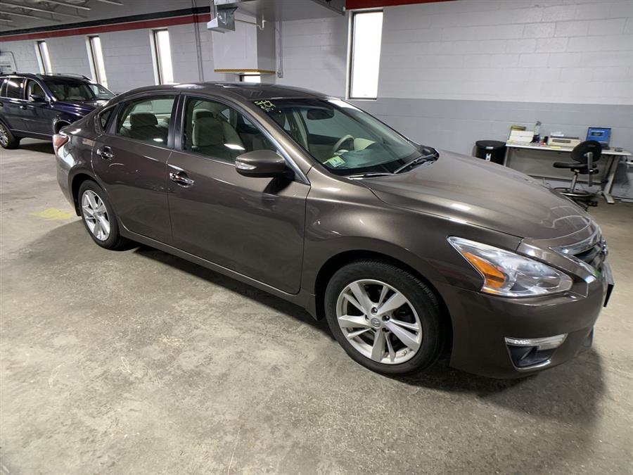 2013 Nissan Altima 4dr Sdn I4 2.5 S, available for sale in Stratford, Connecticut | Wiz Leasing Inc. Stratford, Connecticut
