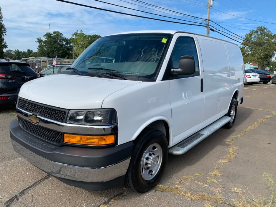 Used Chevrolet Express Cargo Van RWD 2500 135" 2018 | M&M Motors International. Clinton, Connecticut