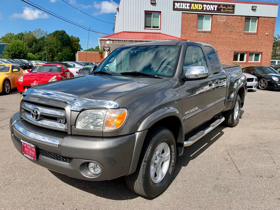 2006 Toyota Tundra AccessCab V8 SR5 4WD Stepside (Natl, available for sale in South Windsor, Connecticut | Mike And Tony Auto Sales, Inc. South Windsor, Connecticut