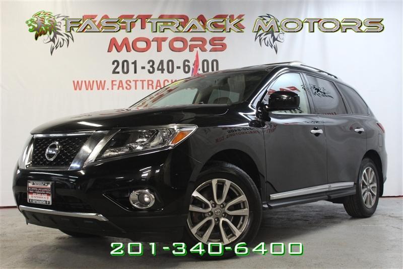 2014 Nissan Pathfinder SL, available for sale in Paterson, New Jersey | Fast Track Motors. Paterson, New Jersey