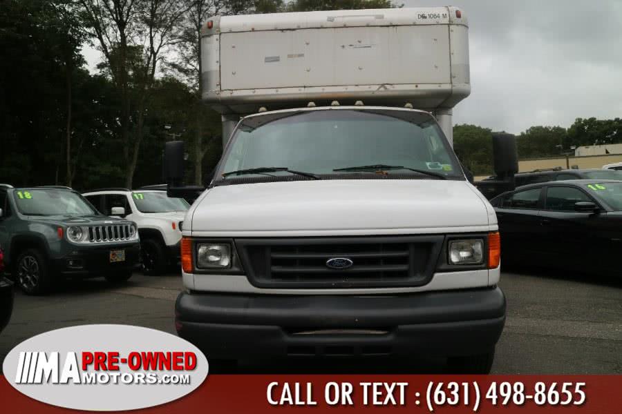 2006 Ford Econoline Commercial Cutaway E-450 Super Duty 176" WB DRW, available for sale in Huntington Station, New York | M & A Motors. Huntington Station, New York