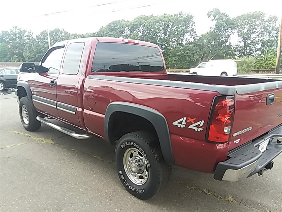 2004 Chevrolet Silverado 2500HD Ext Cab 143.5" WB 4WD LS, available for sale in Wallingford, Connecticut | Vertucci Automotive Inc. Wallingford, Connecticut 2004 Chevrolet Silverado 2500HD Ext Cab 143.5" WB 4WD LS, available for sale in Wallingford, Connecticut | Vertucci Automotive Inc. Wallingford, Connecticut