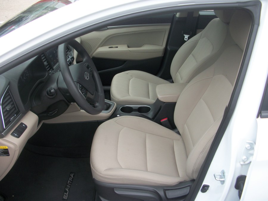 2017 Hyundai Elantra SE 2.0L Auto PZEV (Alabama) *Ltd Avail*, available for sale in Jamaica, New York | Gateway Car Dealer Inc. Jamaica, New York 2017 Hyundai Elantra SE 2.0L Auto PZEV (Alabama) *Ltd Avail*, available for sale in Jamaica, New York | Gateway Car Dealer Inc. Jamaica, New York