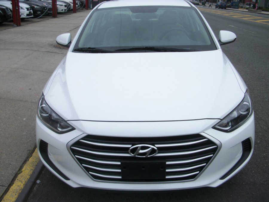 2017 Hyundai Elantra SE 2.0L Auto PZEV (Alabama) *Ltd Avail*, available for sale in Jamaica, New York | Gateway Car Dealer Inc. Jamaica, New York 2017 Hyundai Elantra SE 2.0L Auto PZEV (Alabama) *Ltd Avail*, available for sale in Jamaica, New York | Gateway Car Dealer Inc. Jamaica, New York