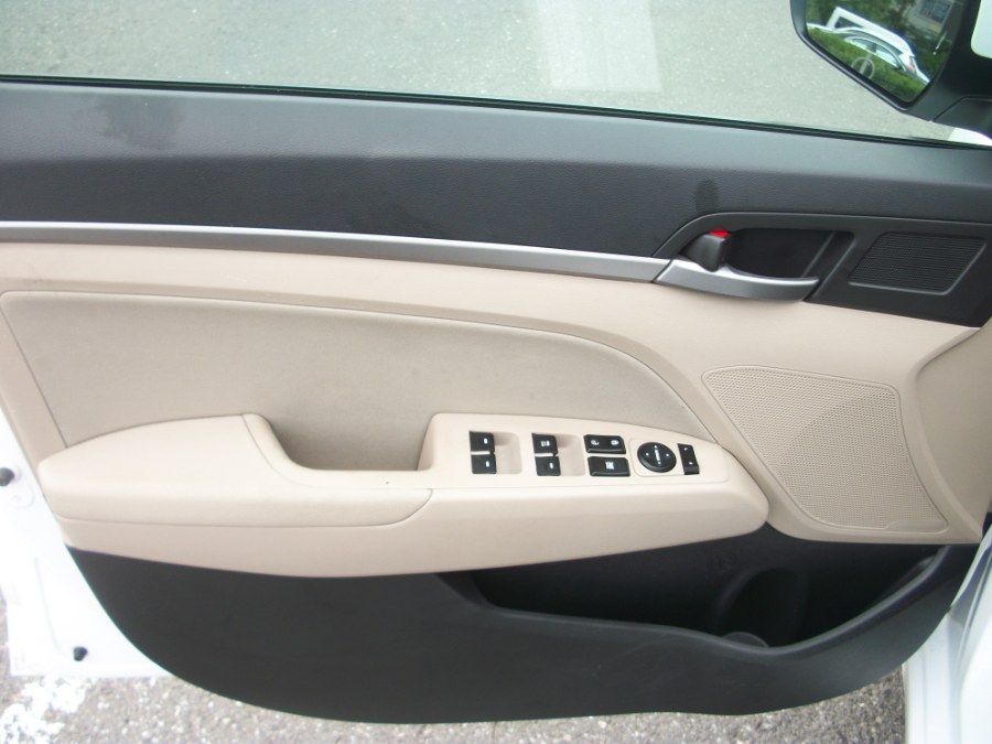 2017 Hyundai Elantra SE 2.0L Auto PZEV (Alabama) *Ltd Avail*, available for sale in Jamaica, New York | Gateway Car Dealer Inc. Jamaica, New York 2017 Hyundai Elantra SE 2.0L Auto PZEV (Alabama) *Ltd Avail*, available for sale in Jamaica, New York | Gateway Car Dealer Inc. Jamaica, New York