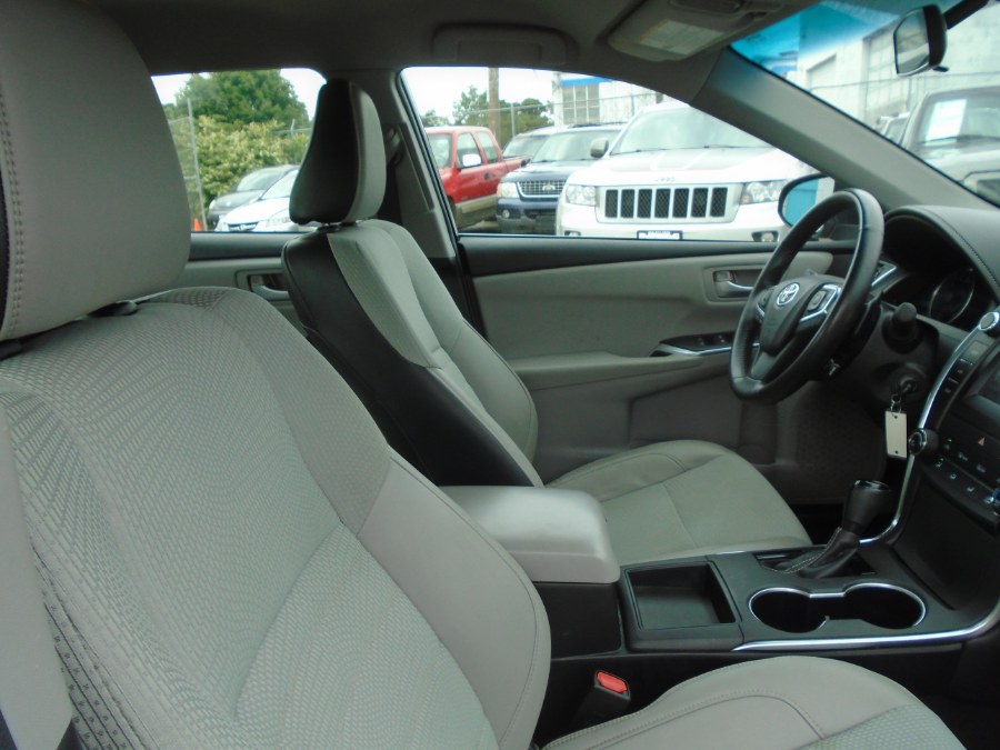 2016 Toyota Camry 4dr Sdn I4 Auto SE (Natl), available for sale in Milford, Connecticut | Dealertown Auto Wholesalers. Milford, Connecticut 2016 Toyota Camry 4dr Sdn I4 Auto SE (Natl), available for sale in Milford, Connecticut | Dealertown Auto Wholesalers. Milford, Connecticut