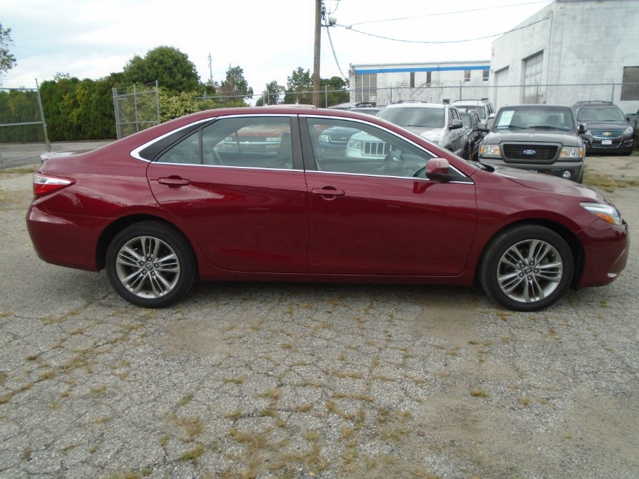 2016 Toyota Camry 4dr Sdn I4 Auto SE (Natl), available for sale in Milford, Connecticut | Dealertown Auto Wholesalers. Milford, Connecticut 2016 Toyota Camry 4dr Sdn I4 Auto SE (Natl), available for sale in Milford, Connecticut | Dealertown Auto Wholesalers. Milford, Connecticut