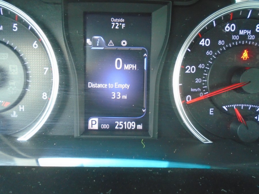 2016 Toyota Camry 4dr Sdn I4 Auto SE (Natl), available for sale in Milford, Connecticut | Dealertown Auto Wholesalers. Milford, Connecticut 2016 Toyota Camry 4dr Sdn I4 Auto SE (Natl), available for sale in Milford, Connecticut | Dealertown Auto Wholesalers. Milford, Connecticut