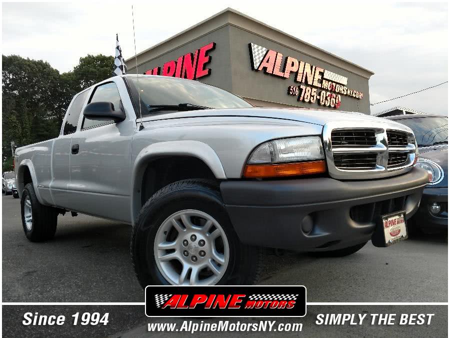 2004 Dodge Dakota 2dr Club Cab 131" WB 4WD Base, available for sale in Wantagh, New York | Alpine Motors Inc. Wantagh, New York