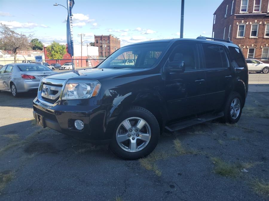 2010 Honda Pilot 4WD 4dr EX-L w/RES, available for sale in Springfield, Massachusetts | Absolute Motors Inc. Springfield, Massachusetts