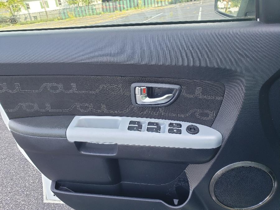 Used Kia Soul 5dr Wgn Auto + 2012 | Ultimate Auto Sales. Hicksville, New York Used Kia Soul 5dr Wgn Auto + 2012 | Ultimate Auto Sales. Hicksville, New York