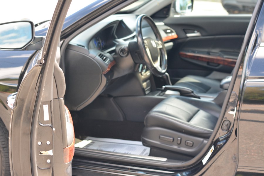 2012 Honda Crosstour 4WD V6 5dr EX-L w/Navi, available for sale in Ashland, Massachusetts | New Beginning Auto Service Inc. Ashland, Massachusetts 2012 Honda Crosstour 4WD V6 5dr EX-L w/Navi, available for sale in Ashland, Massachusetts | New Beginning Auto Service Inc. Ashland, Massachusetts