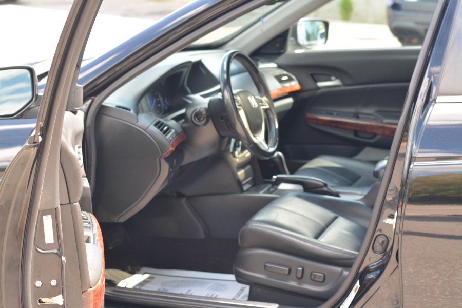 2012 Honda Crosstour 4WD V6 5dr EX-L w/Navi, available for sale in Ashland, Massachusetts | New Beginning Auto Service Inc. Ashland, Massachusetts 2012 Honda Crosstour 4WD V6 5dr EX-L w/Navi, available for sale in Ashland, Massachusetts | New Beginning Auto Service Inc. Ashland, Massachusetts