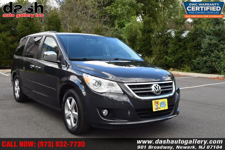 2012 Volkswagen Routan 4dr Wgn SEL Premium, available for sale in Newark, New Jersey | Dash Auto Gallery Inc.. Newark, New Jersey