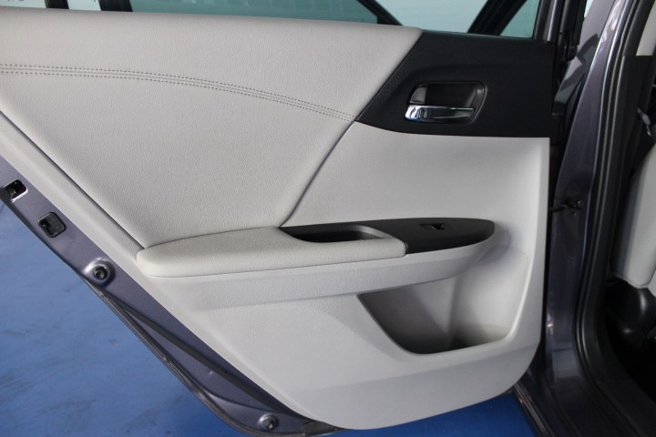 2009 Honda Accord 2WD 4dr Crew, available for sale in Newark , New Jersey | Icon World LLC. Newark , New Jersey 2009 Honda Accord 2WD 4dr Crew, available for sale in Newark , New Jersey | Icon World LLC. Newark , New Jersey