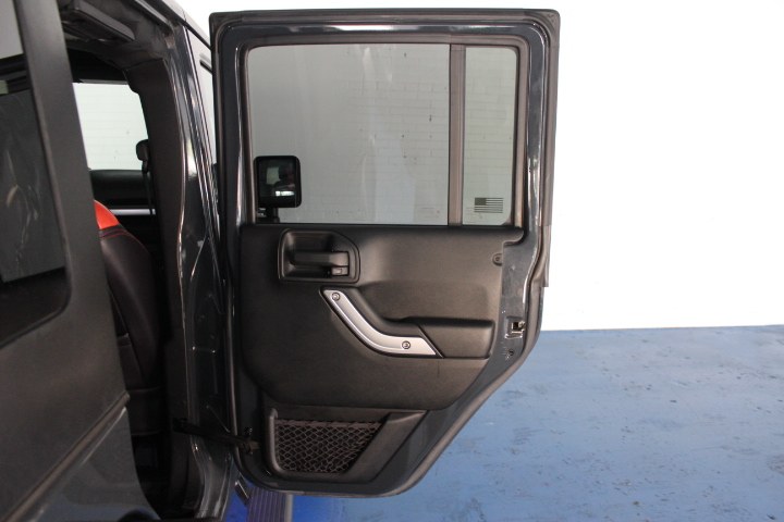 2016 Jeep Wrangler Unlimited 4WD 4dr Rubicon, available for sale in Newark , New Jersey | Icon World LLC. Newark , New Jersey 2016 Jeep Wrangler Unlimited 4WD 4dr Rubicon, available for sale in Newark , New Jersey | Icon World LLC. Newark , New Jersey