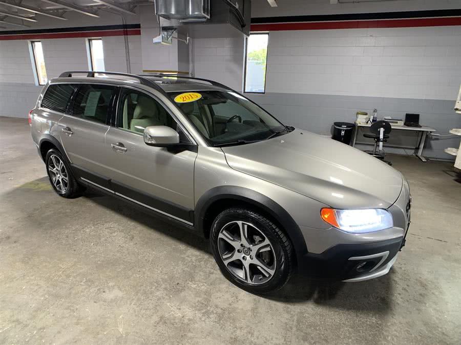 2015 Volvo XC70 2015.5 AWD 4dr Wgn T6, available for sale in Stratford, Connecticut | Wiz Leasing Inc. Stratford, Connecticut 2015 Volvo XC70 2015.5 AWD 4dr Wgn T6, available for sale in Stratford, Connecticut | Wiz Leasing Inc. Stratford, Connecticut