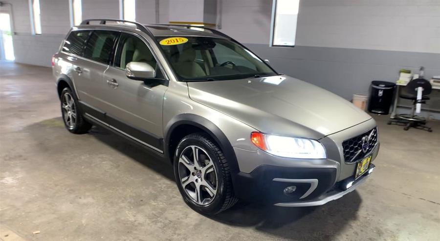 2015 Volvo XC70 2015.5 AWD 4dr Wgn T6, available for sale in Stratford, Connecticut | Wiz Leasing Inc. Stratford, Connecticut 2015 Volvo XC70 2015.5 AWD 4dr Wgn T6, available for sale in Stratford, Connecticut | Wiz Leasing Inc. Stratford, Connecticut