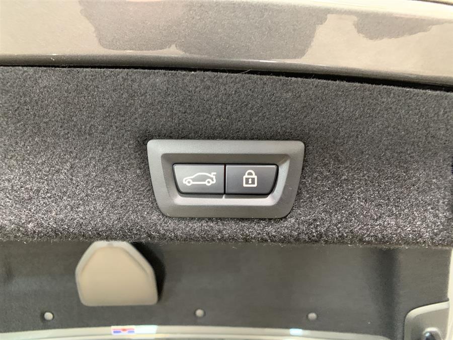 2017 BMW 7 Series 740i xDrive Sedan, available for sale in Stratford, Connecticut | Wiz Leasing Inc. Stratford, Connecticut 2017 BMW 7 Series 740i xDrive Sedan, available for sale in Stratford, Connecticut | Wiz Leasing Inc. Stratford, Connecticut