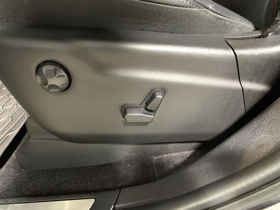 2015 Dodge Durango AWD 4dr R/T, available for sale in Stratford, Connecticut | Wiz Leasing Inc. Stratford, Connecticut 2015 Dodge Durango AWD 4dr R/T, available for sale in Stratford, Connecticut | Wiz Leasing Inc. Stratford, Connecticut