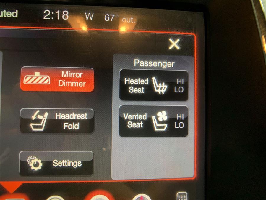 2015 Dodge Durango AWD 4dr R/T, available for sale in Stratford, Connecticut | Wiz Leasing Inc. Stratford, Connecticut 2015 Dodge Durango AWD 4dr R/T, available for sale in Stratford, Connecticut | Wiz Leasing Inc. Stratford, Connecticut