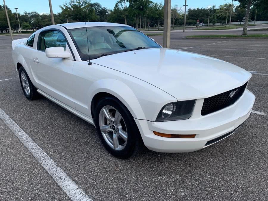 2005 Ford Mustang 2dr Cpe Deluxe, available for sale in Longwood, Florida | Majestic Autos Inc.. Longwood, Florida