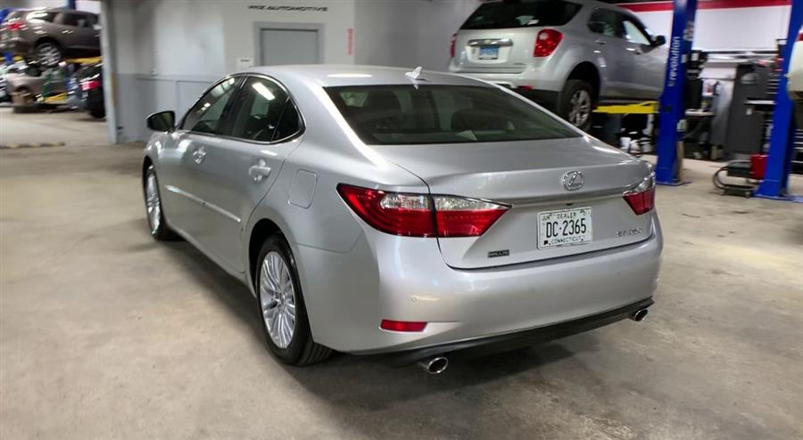 2013 Lexus ES 350 4dr Sdn, available for sale in Stratford, Connecticut | Wiz Leasing Inc. Stratford, Connecticut 2013 Lexus ES 350 4dr Sdn, available for sale in Stratford, Connecticut | Wiz Leasing Inc. Stratford, Connecticut