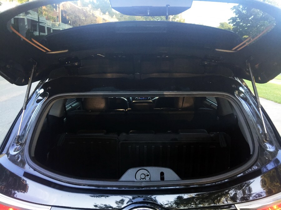 2016 Toyota Highlander AWD 4dr V6 XLE (Natl), available for sale in Peabody, Massachusetts | New Star Motors. Peabody, Massachusetts 2016 Toyota Highlander AWD 4dr V6 XLE (Natl), available for sale in Peabody, Massachusetts | New Star Motors. Peabody, Massachusetts
