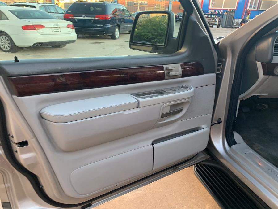 Used Lincoln Aviator 4dr AWD 2005 | Brooklyn Auto Mall LLC. Brooklyn, New York Used Lincoln Aviator 4dr AWD 2005 | Brooklyn Auto Mall LLC. Brooklyn, New York