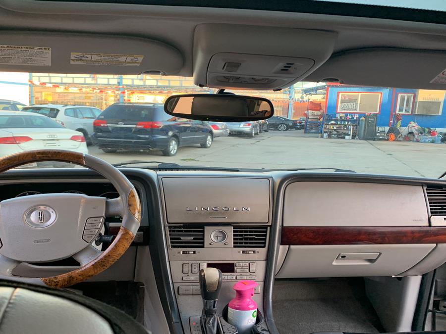 Used Lincoln Aviator 4dr AWD 2005 | Brooklyn Auto Mall LLC. Brooklyn, New York Used Lincoln Aviator 4dr AWD 2005 | Brooklyn Auto Mall LLC. Brooklyn, New York