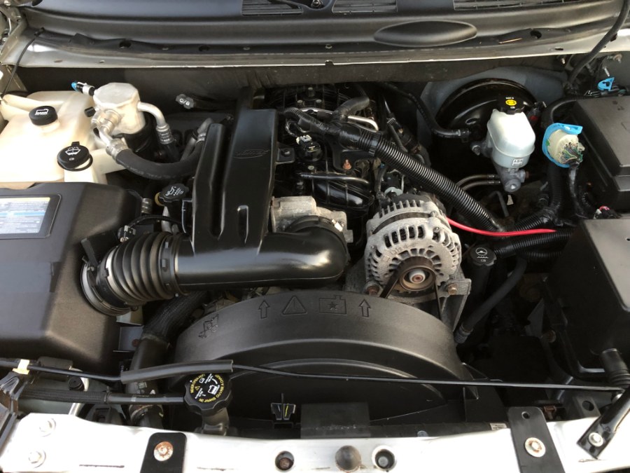2008 GMC Envoy 4WD 4dr Denali, available for sale in Suffield, Connecticut | Suffield Auto LLC. Suffield, Connecticut 2008 GMC Envoy 4WD 4dr Denali, available for sale in Suffield, Connecticut | Suffield Auto LLC. Suffield, Connecticut