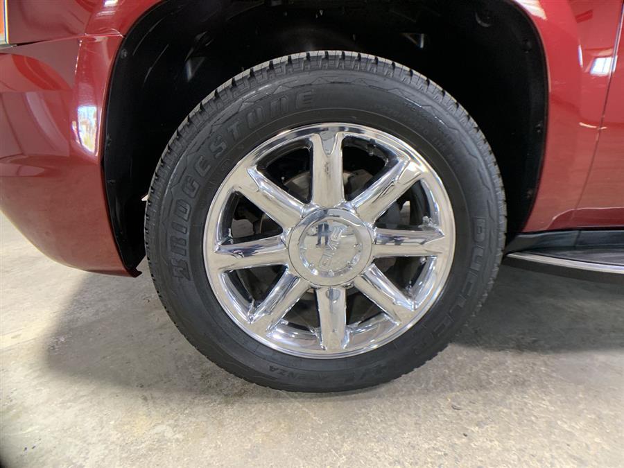 2010 GMC Yukon XL AWD 4dr 1500 Denali, available for sale in Stratford, Connecticut | Wiz Leasing Inc. Stratford, Connecticut 2010 GMC Yukon XL AWD 4dr 1500 Denali, available for sale in Stratford, Connecticut | Wiz Leasing Inc. Stratford, Connecticut