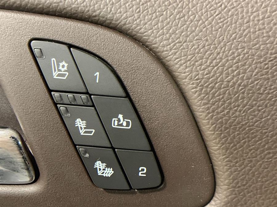 2010 GMC Yukon XL AWD 4dr 1500 Denali, available for sale in Stratford, Connecticut | Wiz Leasing Inc. Stratford, Connecticut 2010 GMC Yukon XL AWD 4dr 1500 Denali, available for sale in Stratford, Connecticut | Wiz Leasing Inc. Stratford, Connecticut