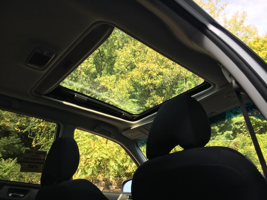 2009 Subaru Forester X w/Premium Pkg, available for sale in Naugatuck, Connecticut | Riverside Motorcars, LLC. Naugatuck, Connecticut 2009 Subaru Forester X w/Premium Pkg, available for sale in Naugatuck, Connecticut | Riverside Motorcars, LLC. Naugatuck, Connecticut