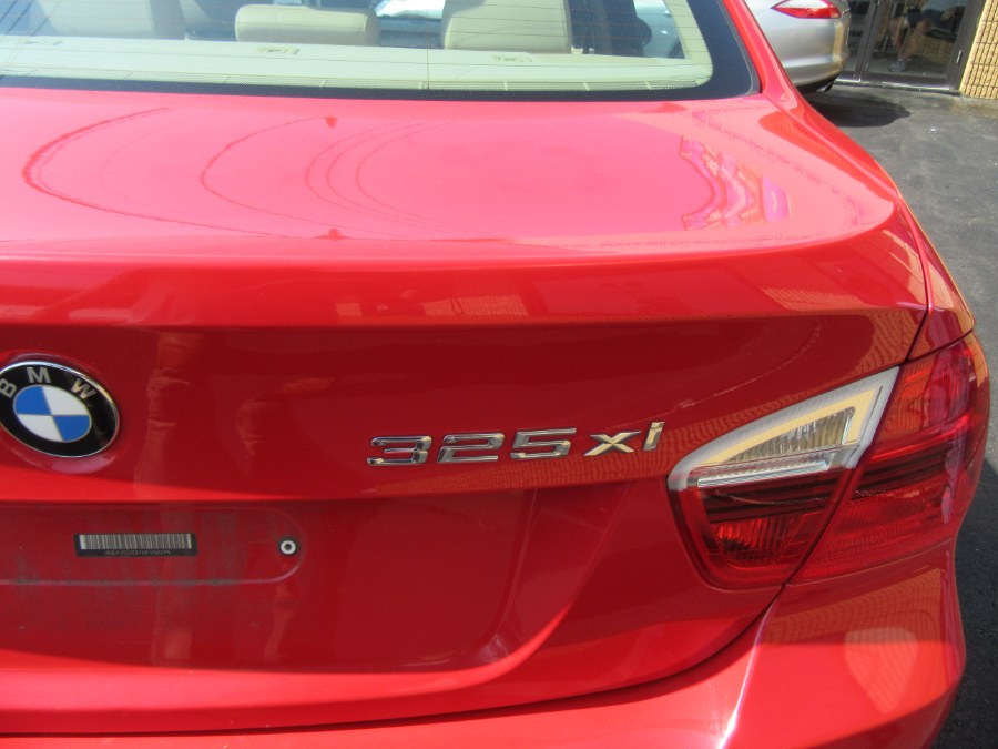2006 BMW 3 Series 325xi 4dr Sdn AWD, available for sale in Little Ferry, New Jersey | Royalty Auto Sales. Little Ferry, New Jersey 2006 BMW 3 Series 325xi 4dr Sdn AWD, available for sale in Little Ferry, New Jersey | Royalty Auto Sales. Little Ferry, New Jersey
