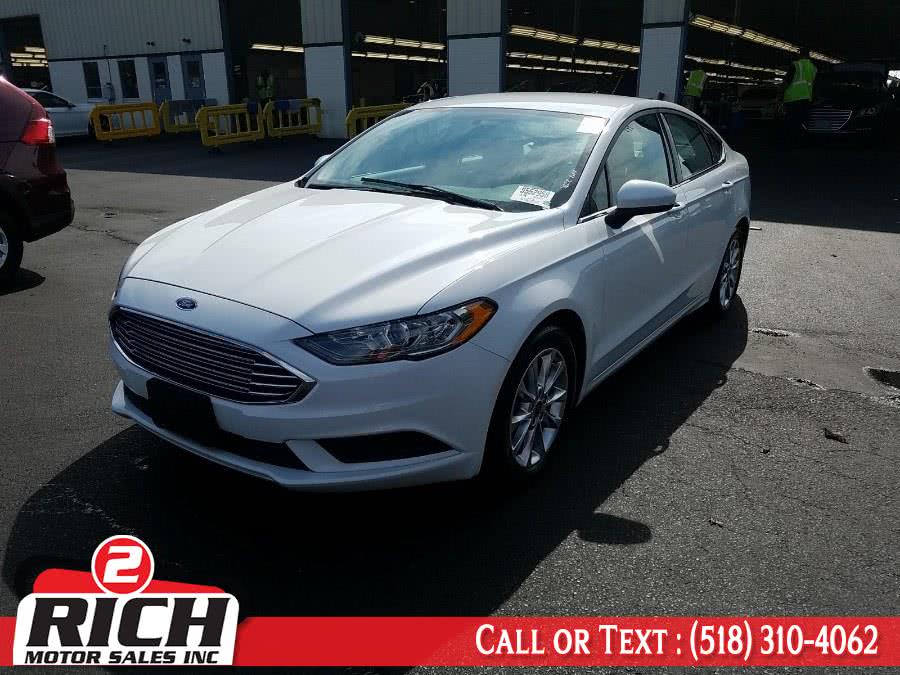 Used Ford Fusion SE FWD 2017 | 2 Rich Motor Sales Inc. Bronx, New York