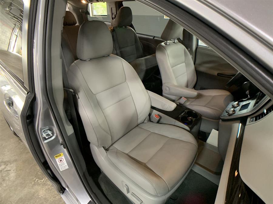 2017 Toyota Sienna XLE, available for sale in Stratford, Connecticut | Wiz Leasing Inc. Stratford, Connecticut 2017 Toyota Sienna XLE, available for sale in Stratford, Connecticut | Wiz Leasing Inc. Stratford, Connecticut