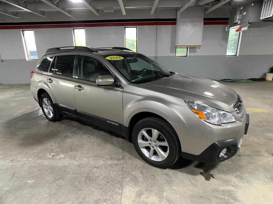 2014 Subaru Outback 4dr Wgn H4 Auto 2.5i Limited, available for sale in Stratford, Connecticut | Wiz Leasing Inc. Stratford, Connecticut