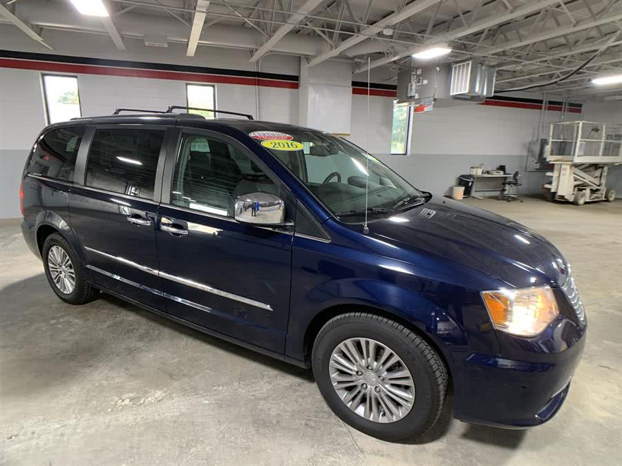 2016 Chrysler Town & Country 4dr Wgn Touring-L Anniversary Edition, available for sale in Stratford, Connecticut | Wiz Leasing Inc. Stratford, Connecticut