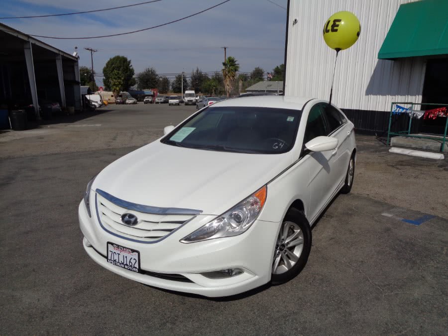 2013 Hyundai Sonata 4dr Sdn 2.4L Auto GLS PZEV *Ltd Avail*, available for sale in Corona, California | Spectrum Motors. Corona, California 2013 Hyundai Sonata 4dr Sdn 2.4L Auto GLS PZEV *Ltd Avail*, available for sale in Corona, California | Spectrum Motors. Corona, California