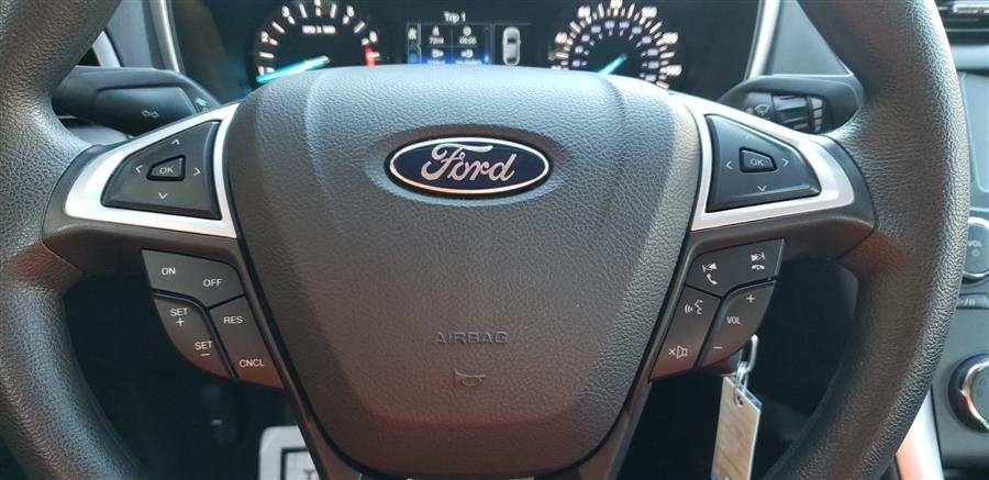 2015 Ford Fusion 4dr Sdn SE FWD, available for sale in Waterbury, Connecticut | National Auto Brokers, Inc.. Waterbury, Connecticut 2015 Ford Fusion 4dr Sdn SE FWD, available for sale in Waterbury, Connecticut | National Auto Brokers, Inc.. Waterbury, Connecticut